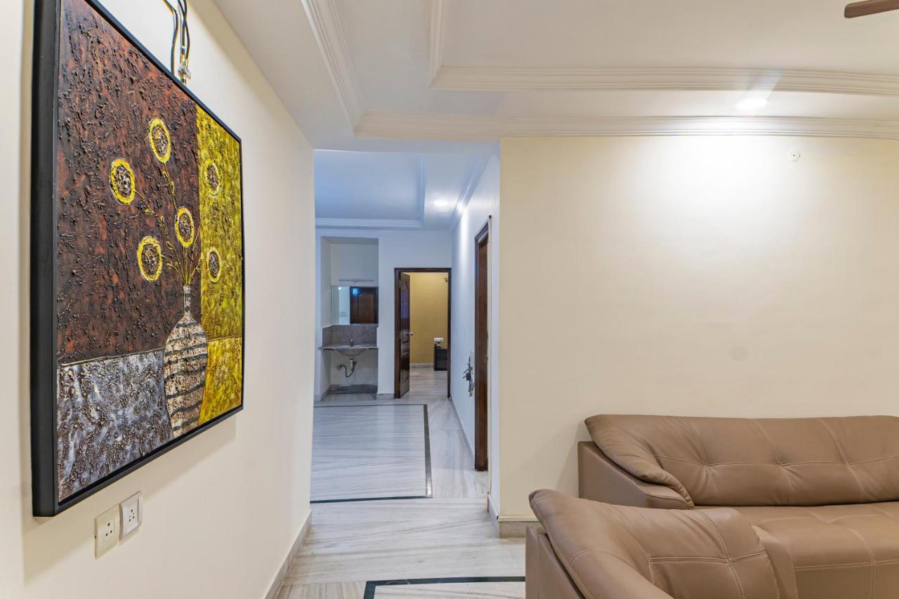 At Home Apartamento Hyderabad Exterior foto